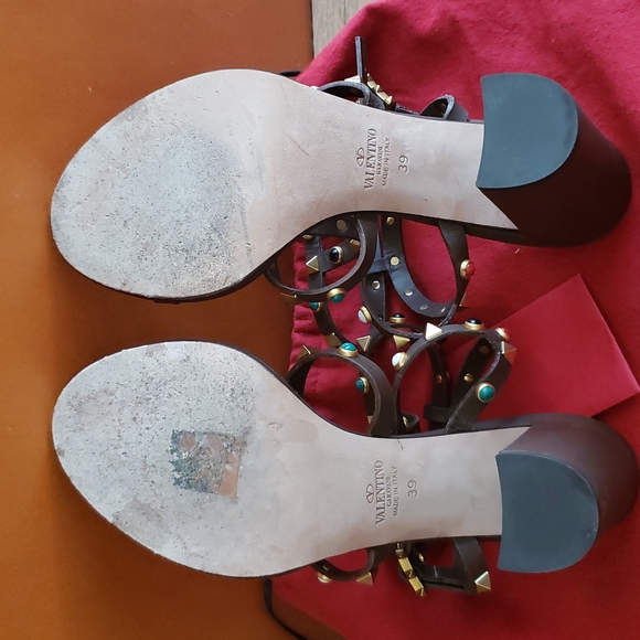 Valentino Garavani Rockstud block heel sandals **Rare, LIMITED edition - Picture 9 of 14
